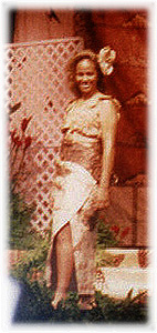 Meilyn in her tradition Samoan cloth